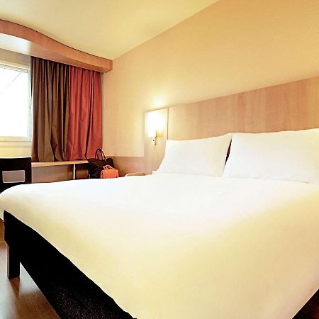 Ibis Alencon Hotel Luaran gambar